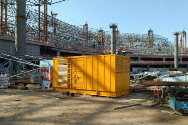 颍东发电机出租如何判断空气滤清器是否需要更换？