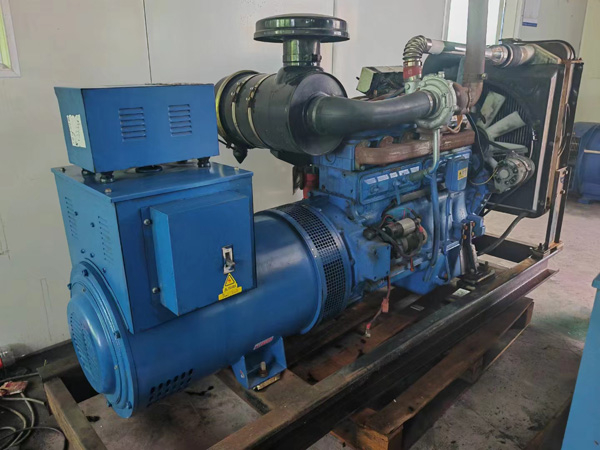 颍东100kW柴油发电机组使用多级机油有哪些优缺点？